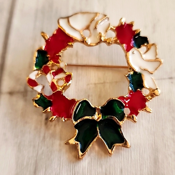 VINTAGE Style nostalgic Christmas  BROOCH Loaded with Gems - Picture 1 of 3